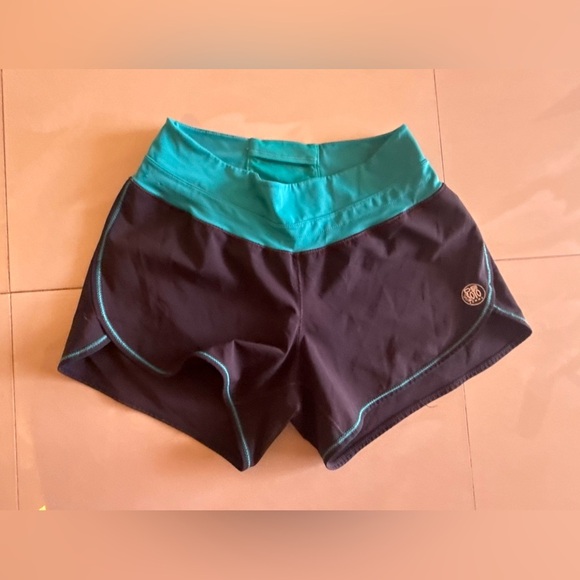 The Loto Women’s Running Shorts Size M Reflective Lined Gray, Blue. Waistbands - Picture 7 of 11